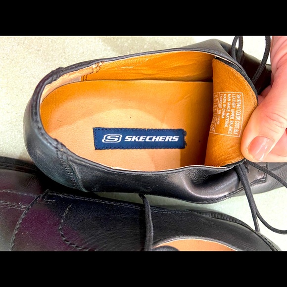 Sketchers laced black mens dress shoes - Picture 4 of 5